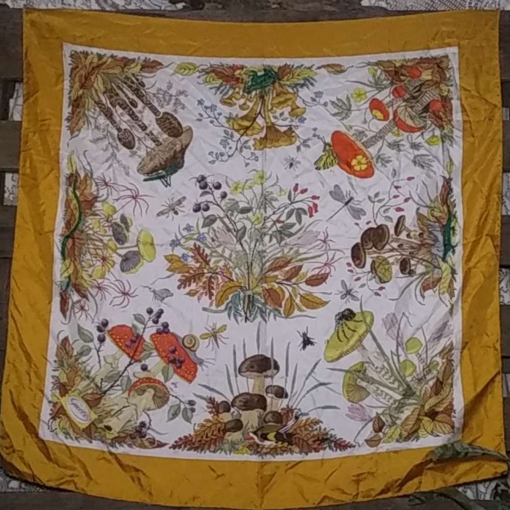 Rare Vintage Gucci Silk Mushroom Scarf